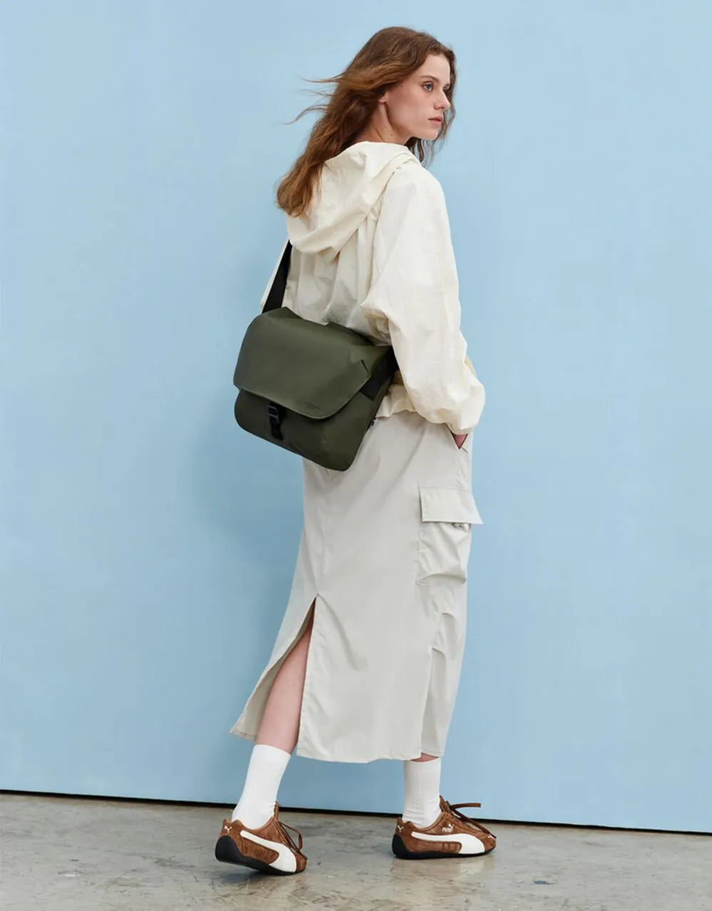 Gaston Luga Lightweight Duo-Seal Messenger 14" - Olive