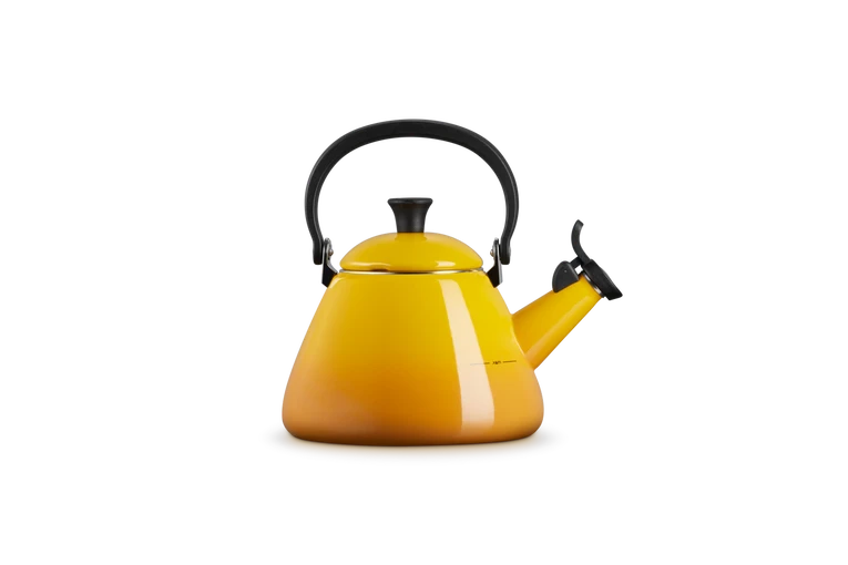 le creuset kone kettle in nectar a warm yellow shade 