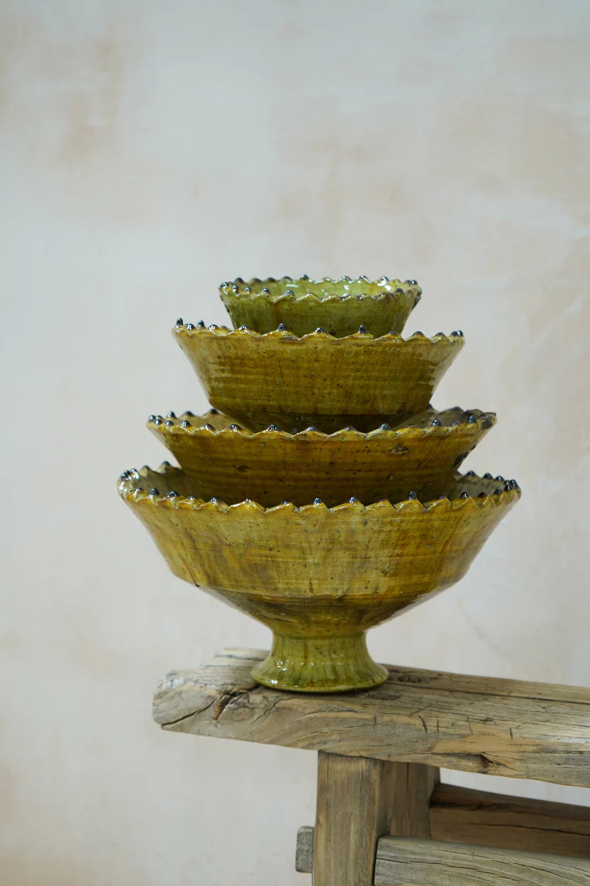 Moroccan White Vintage Tamegroute Ochre Jagged Edge Pedestal Fruit Bowl Large