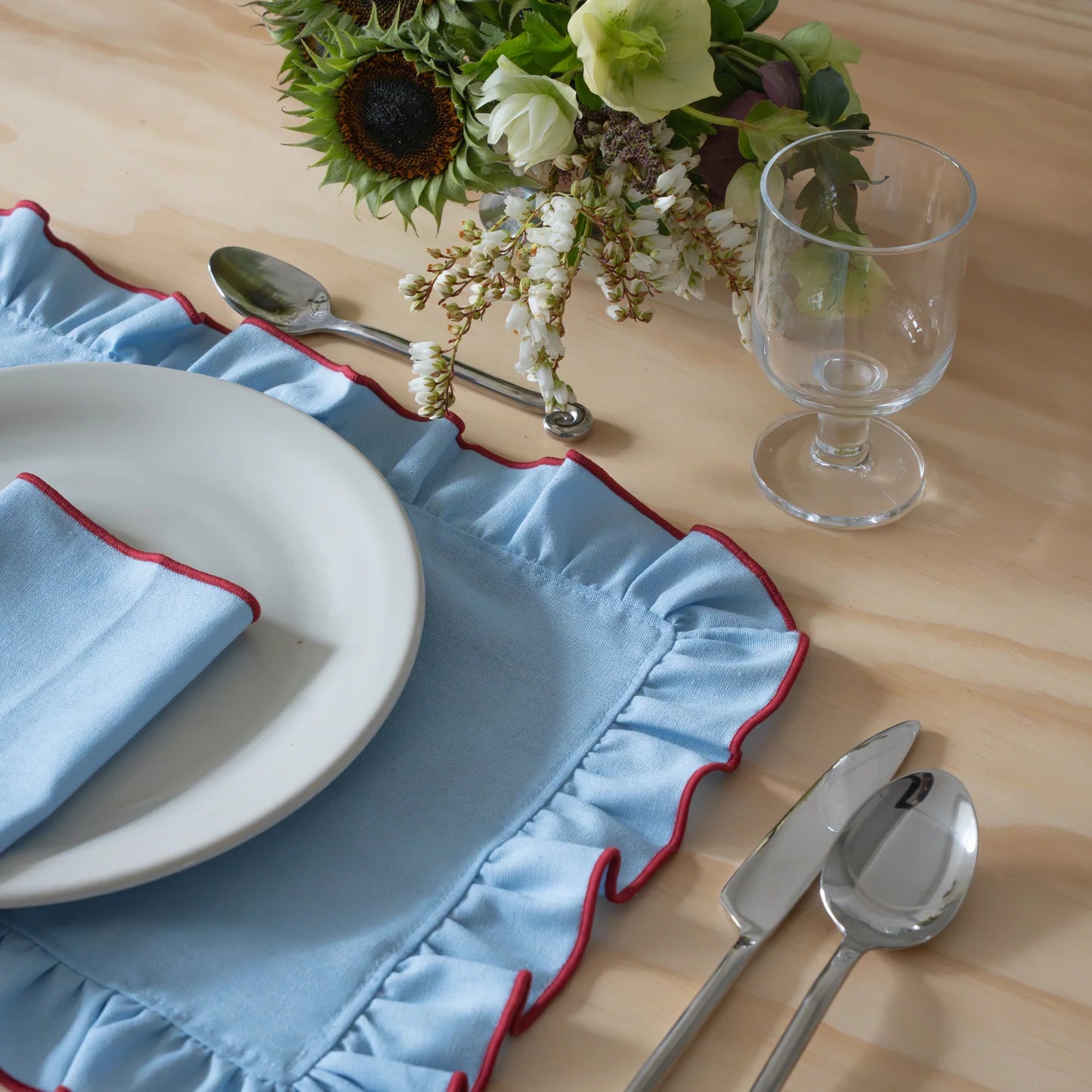 Mesa Collections Ruffled Placemat Clear Sky - Set of 2