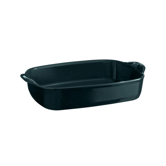 medium size oven dish in deep navy on a white background