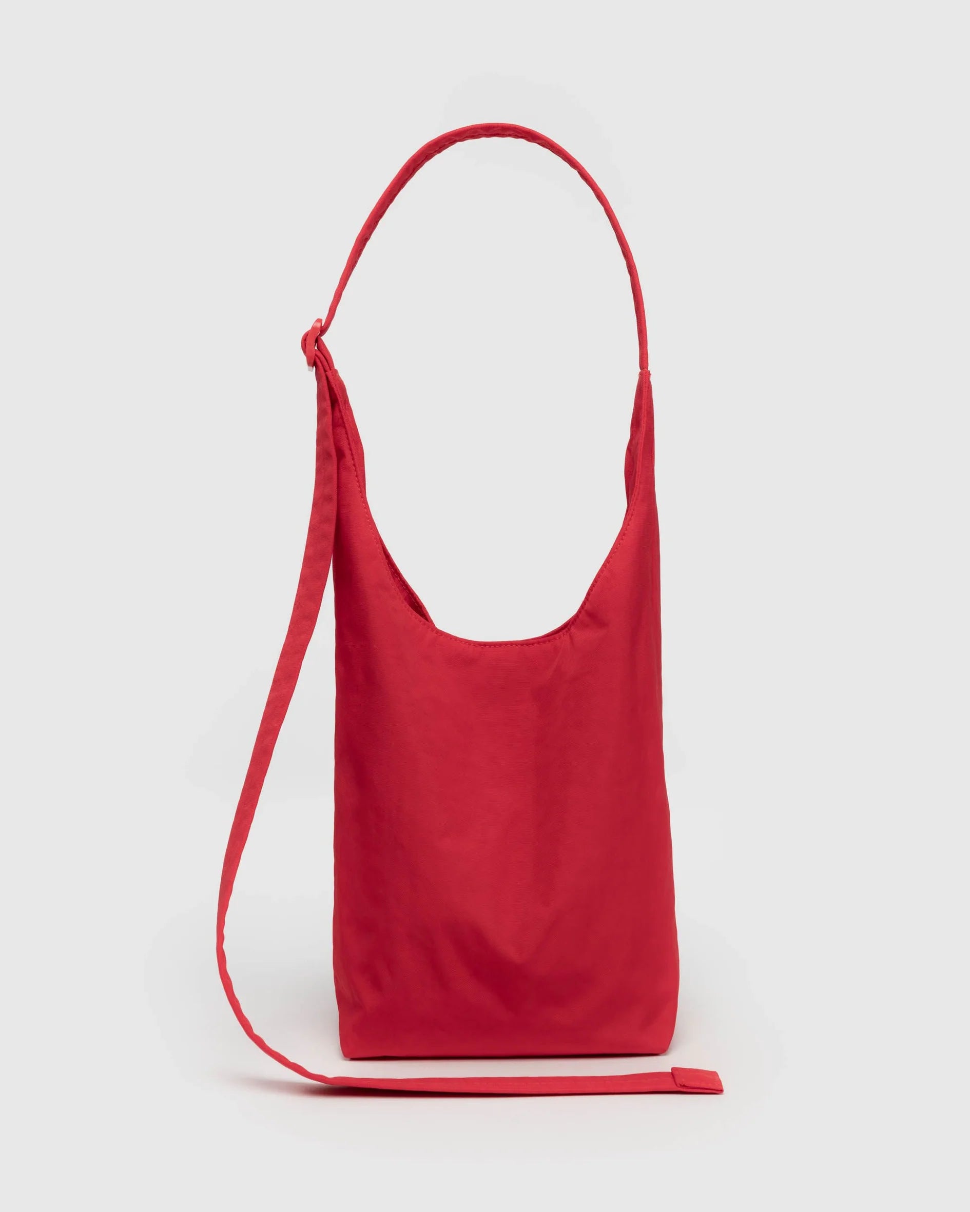 BAGGU Small Nylon Sling Bag in Candy Apple Red