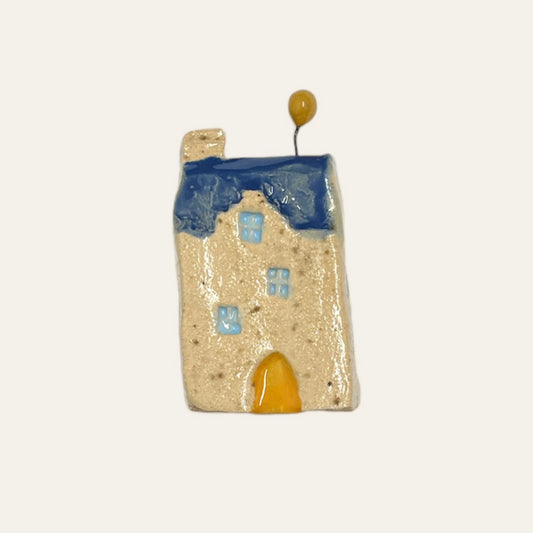 LEAMNE Tiny ceramic scottish house - sun