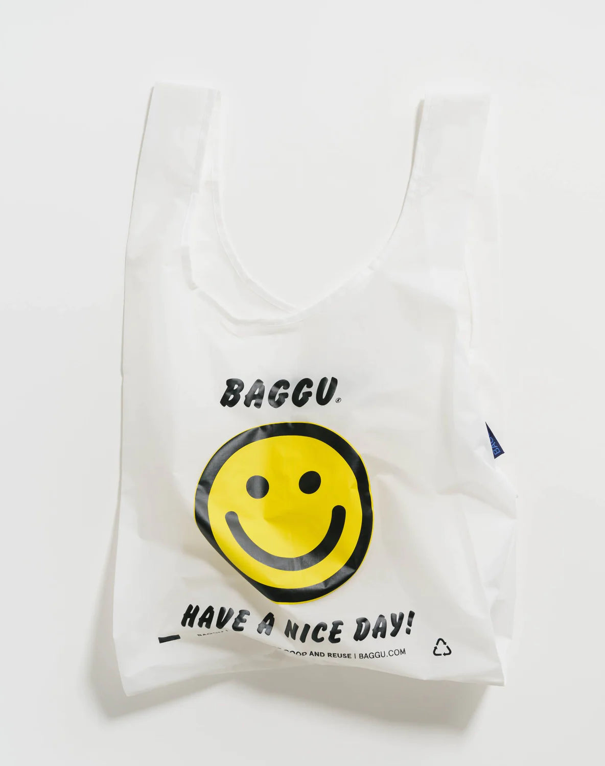 BAGGU Standard Reusable Bag with smiley face