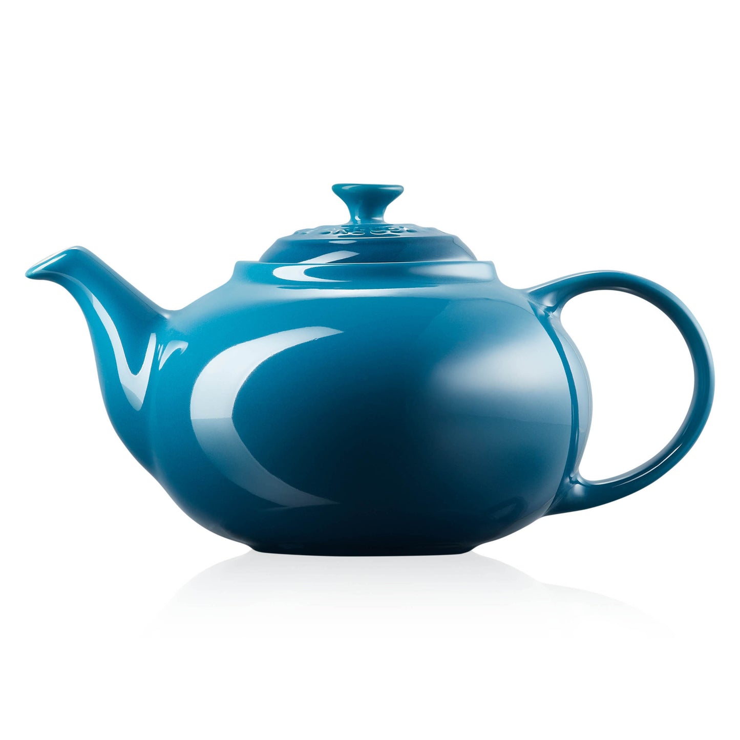 blue teapot 